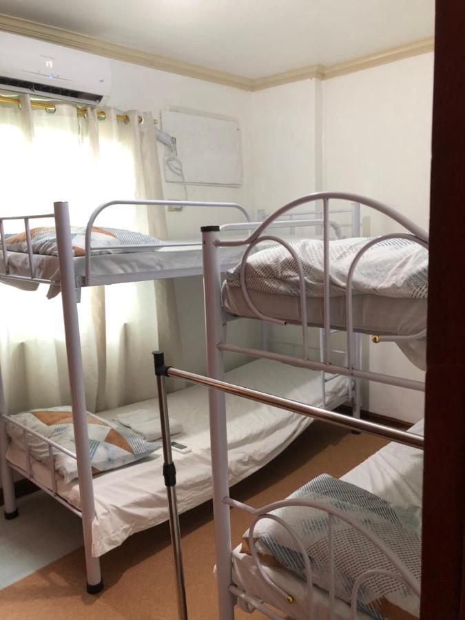 THE MANSION - BACKPACKERS NEAR AIRPORT BUDGET BIG HOUSE - 12 Pax Manila Ngoại thất bức ảnh