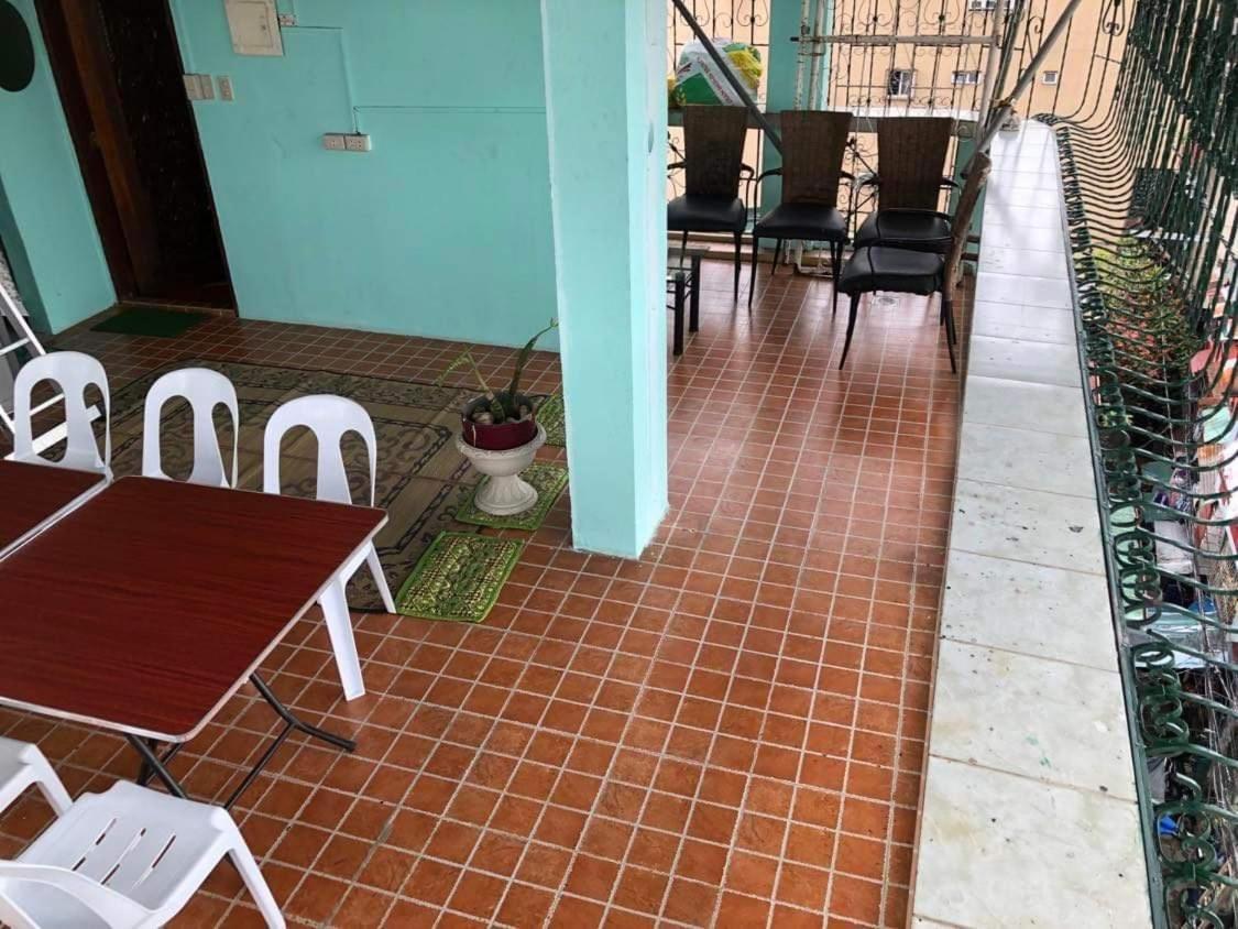 THE MANSION - BACKPACKERS NEAR AIRPORT BUDGET BIG HOUSE - 12 Pax Manila Ngoại thất bức ảnh
