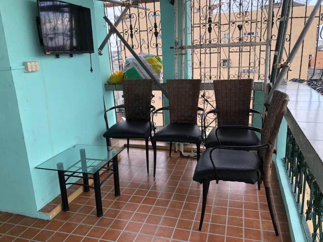 THE MANSION - BACKPACKERS NEAR AIRPORT BUDGET BIG HOUSE - 12 Pax Manila Ngoại thất bức ảnh