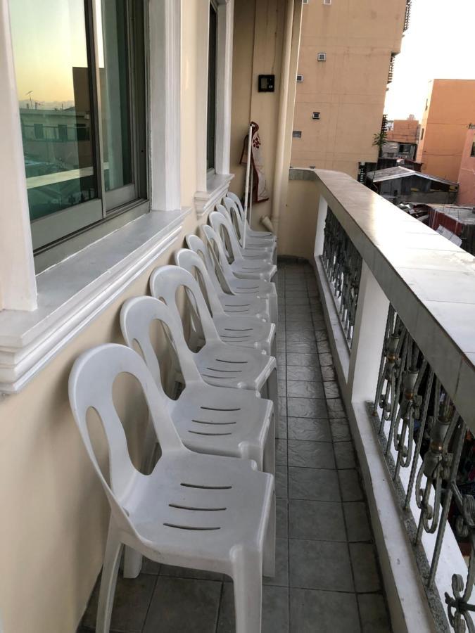 THE MANSION - BACKPACKERS NEAR AIRPORT BUDGET BIG HOUSE - 12 Pax Manila Ngoại thất bức ảnh