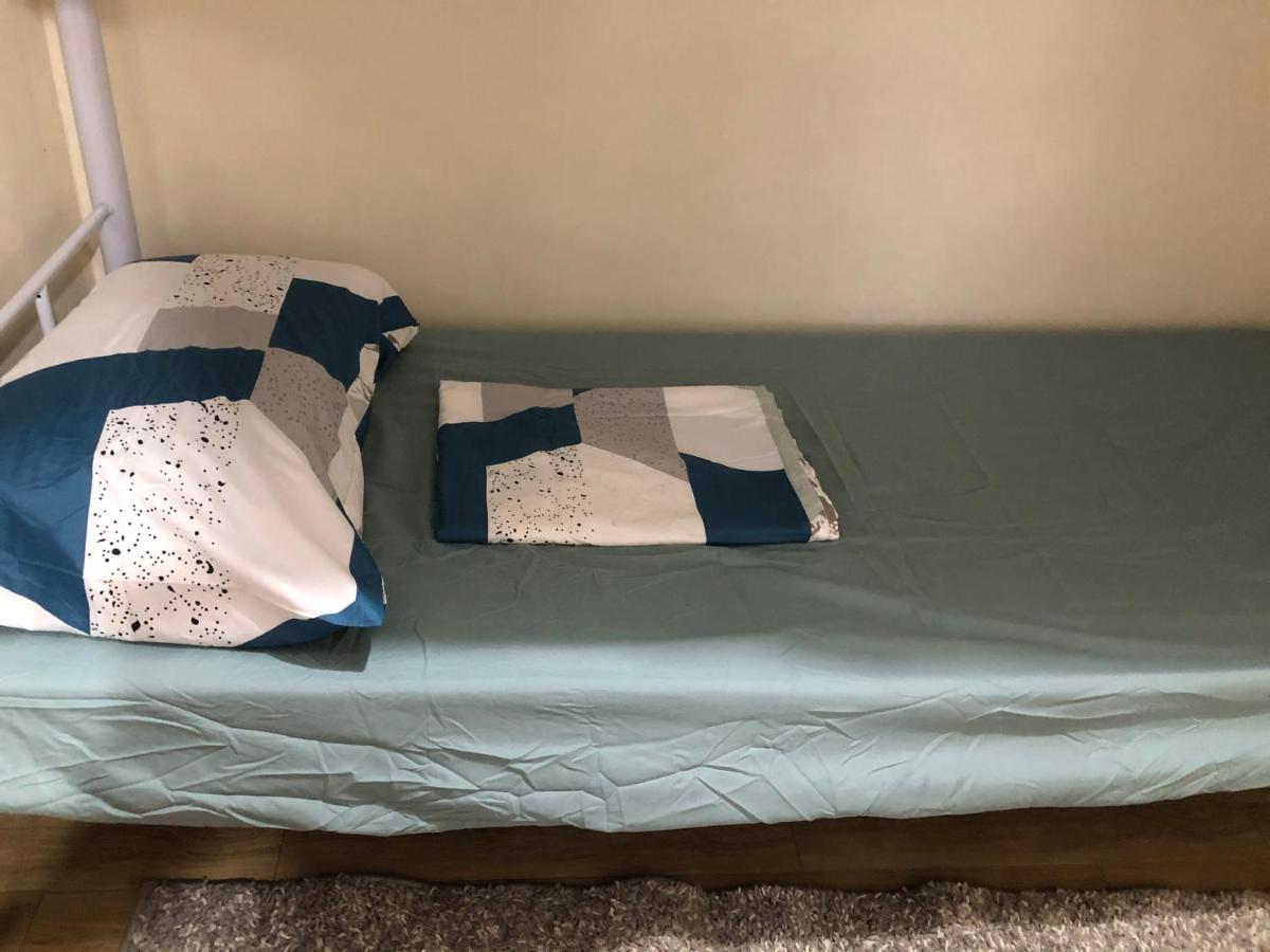 THE MANSION - BACKPACKERS NEAR AIRPORT BUDGET BIG HOUSE - 12 Pax Manila Ngoại thất bức ảnh