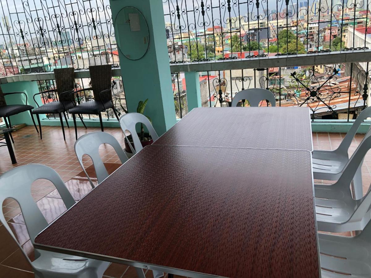 THE MANSION - BACKPACKERS NEAR AIRPORT BUDGET BIG HOUSE - 12 Pax Manila Ngoại thất bức ảnh