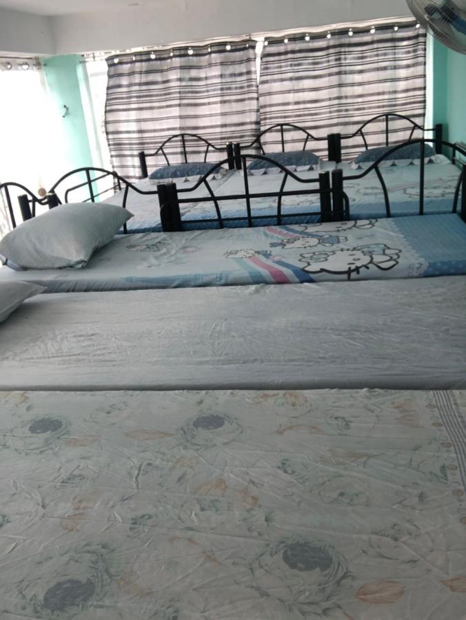 THE MANSION - BACKPACKERS NEAR AIRPORT BUDGET BIG HOUSE - 12 Pax Manila Ngoại thất bức ảnh