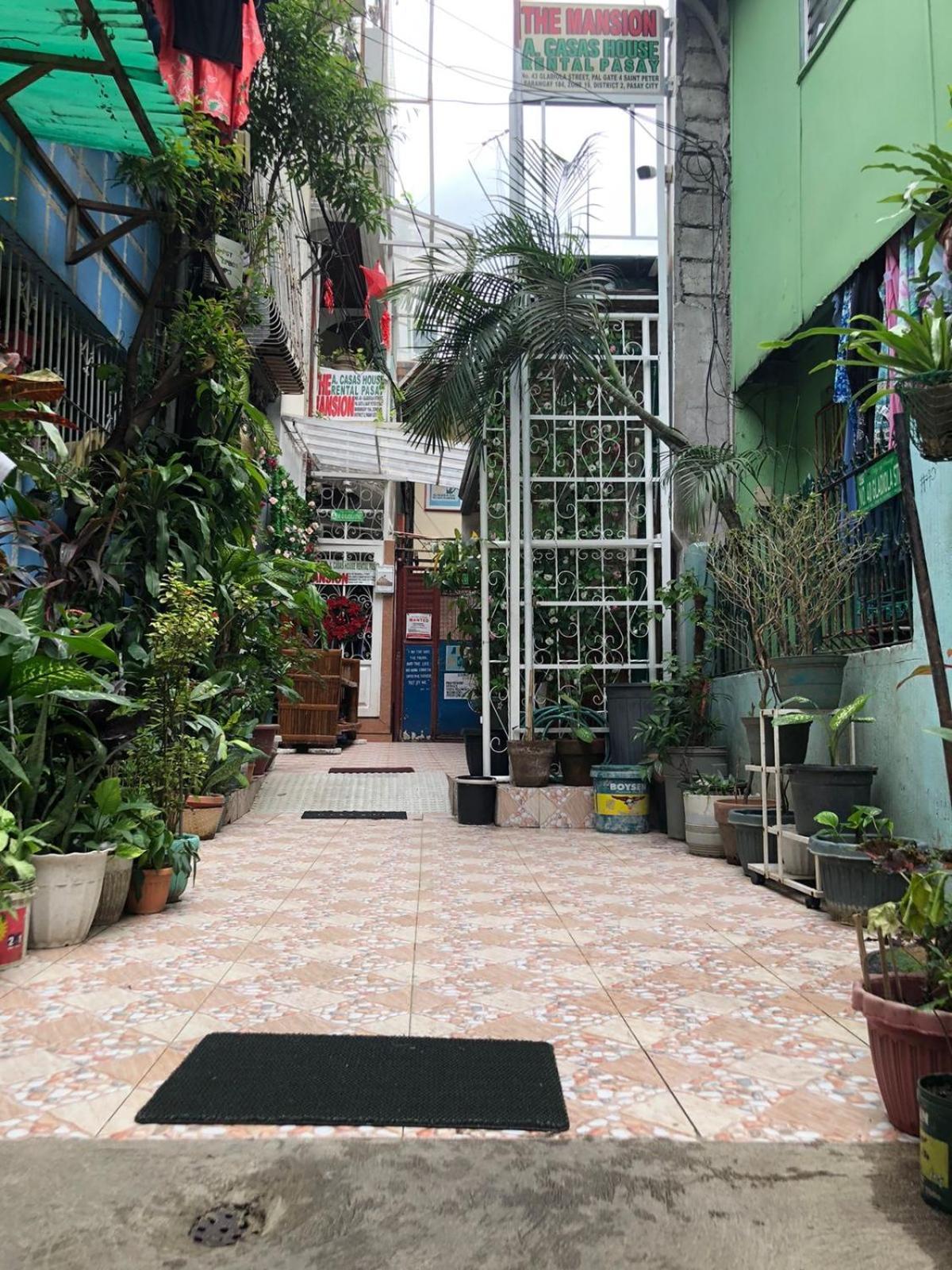 THE MANSION - BACKPACKERS NEAR AIRPORT BUDGET BIG HOUSE - 12 Pax Manila Ngoại thất bức ảnh